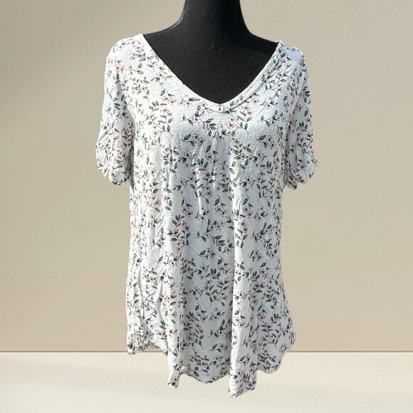 White V-Neck Floral Top – Lightweight Everyday Style - Picture 1 of 2
